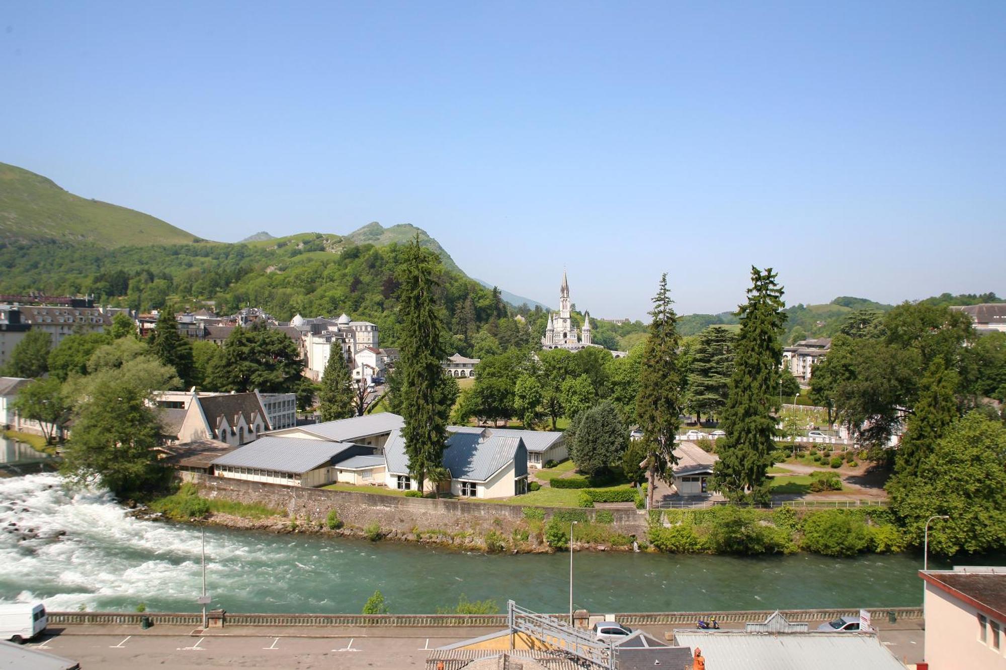 Hotel Montfort Lourdes Kültér fotó