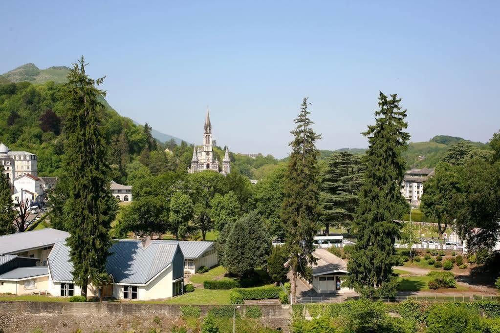 Hotel Montfort Lourdes Kültér fotó